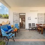 Poseidon Clima E Parking Tatil Evi *