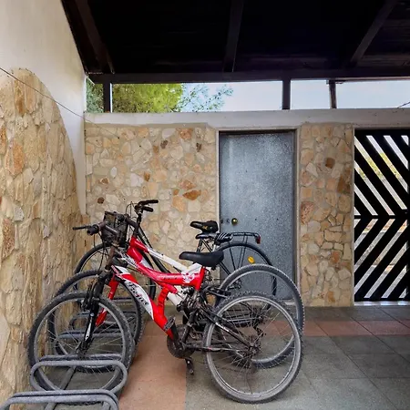 Poseidon Clima E Parking Torre Squillace